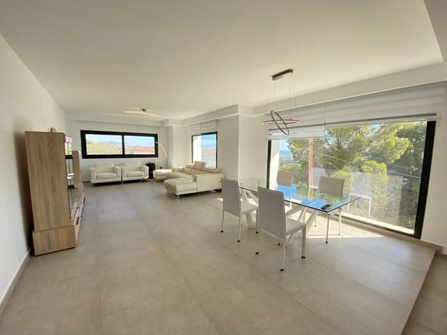 Chalet de 4 habitaciones en Calpe / Calp en venta - 900.000 € (Ref: 10014346)