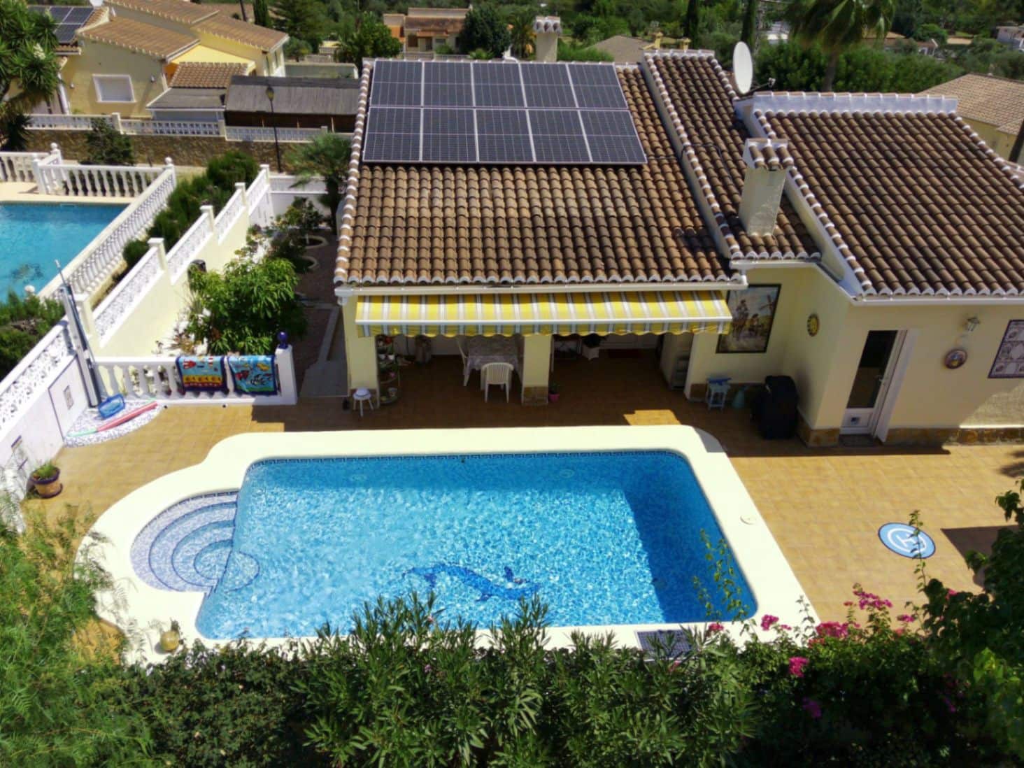 3 Zimmer Villa zu verkaufen in Orba mit Pool Garage - 490.000 € (Ref: 10086355)