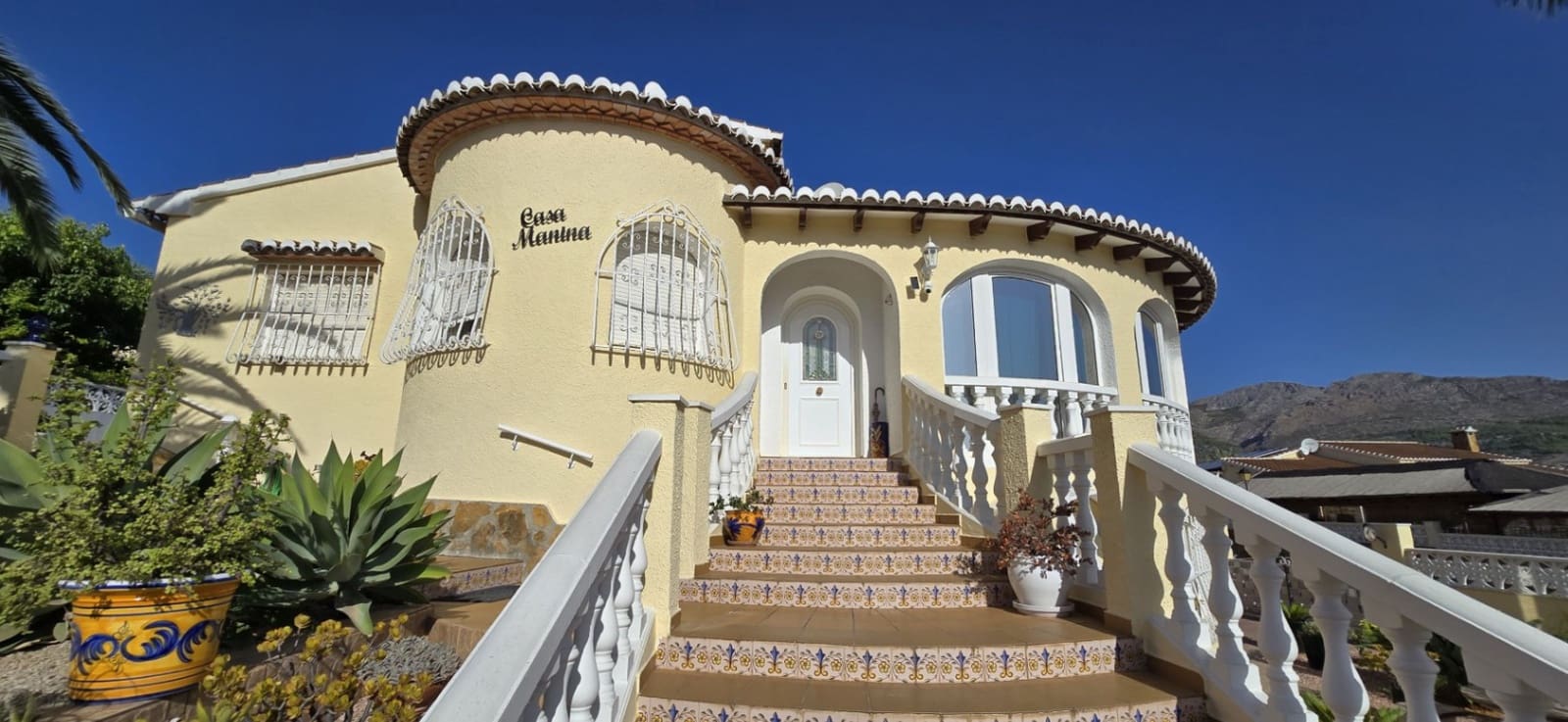 3 Zimmer Villa zu verkaufen in Orba mit Pool Garage - 490.000 € (Ref: 10086355)