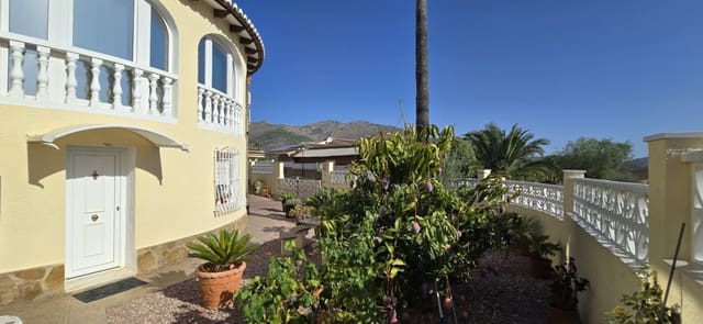 3 chambre Villa/Maison à vendre à Orba avec piscine garage - 490 000 € (Ref: 10086355)