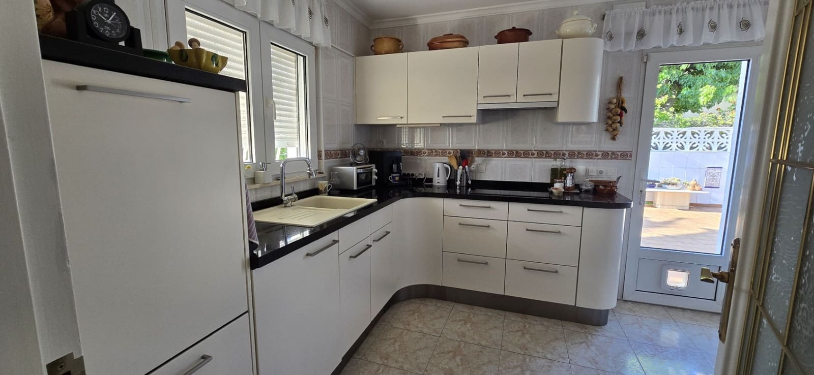 3 Zimmer Villa zu verkaufen in Orba mit Pool Garage - 490.000 € (Ref: 10086355)
