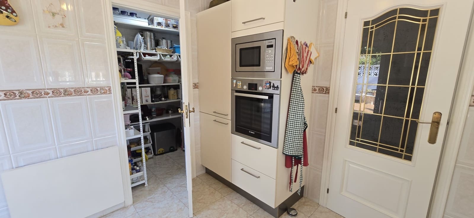 3 Zimmer Villa zu verkaufen in Orba mit Pool Garage - 490.000 € (Ref: 10086355)