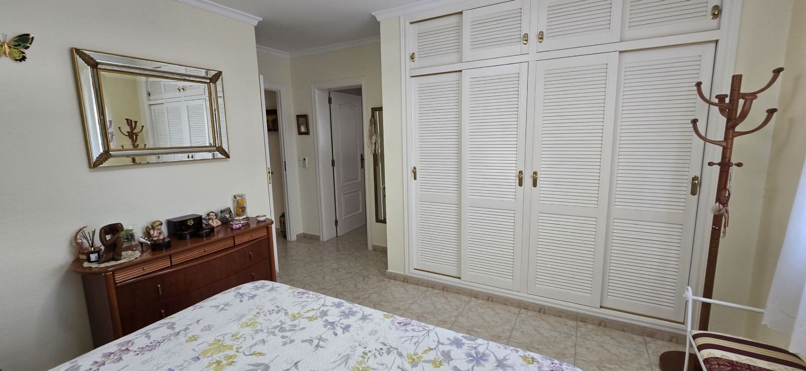 3 Zimmer Villa zu verkaufen in Orba mit Pool Garage - 490.000 € (Ref: 10086355)