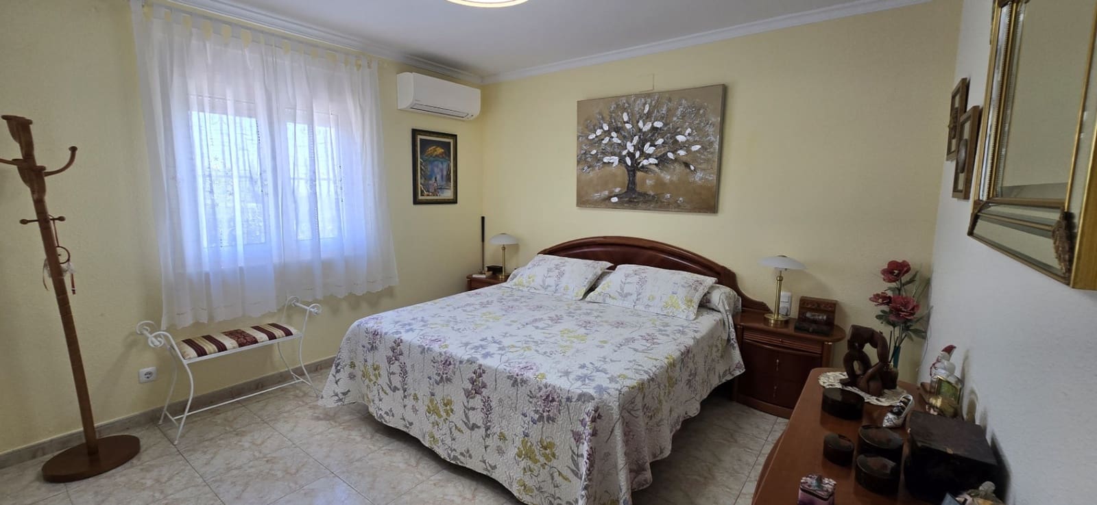 3 Zimmer Villa zu verkaufen in Orba mit Pool Garage - 490.000 € (Ref: 10086355)