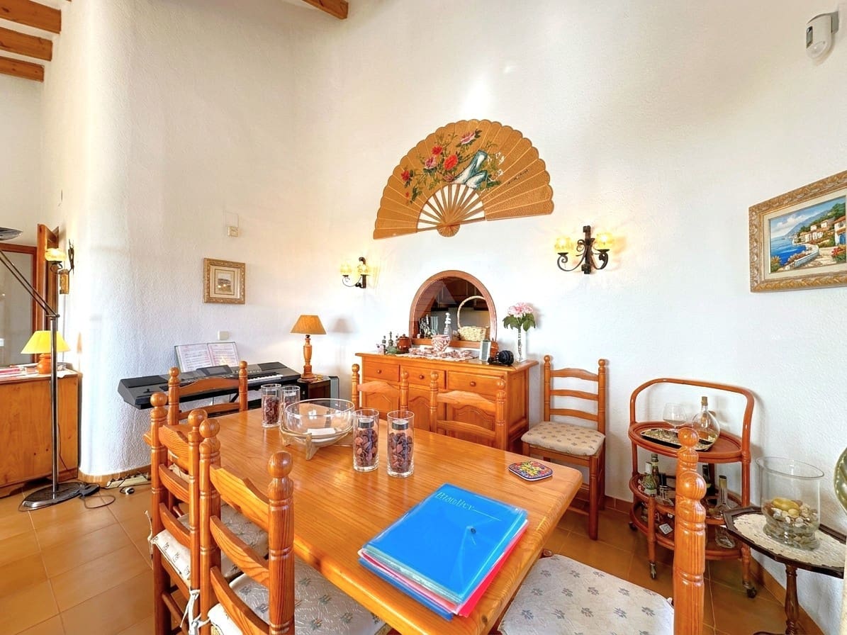 3 chambre Villa/Maison à vendre à Cumbre del Sol avec piscine garage - 720 000 € (Ref: 10103627)