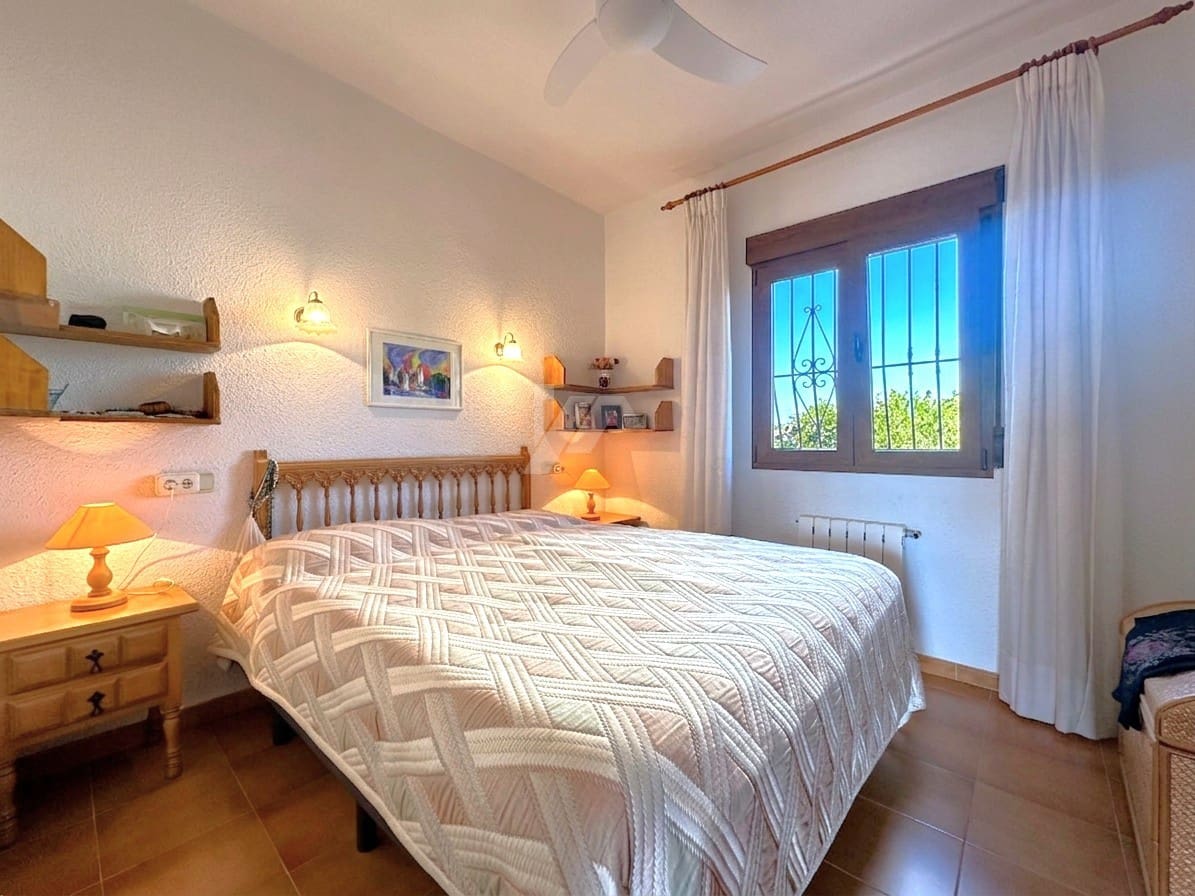 3 chambre Villa/Maison à vendre à Cumbre del Sol avec piscine garage - 720 000 € (Ref: 10103627)
