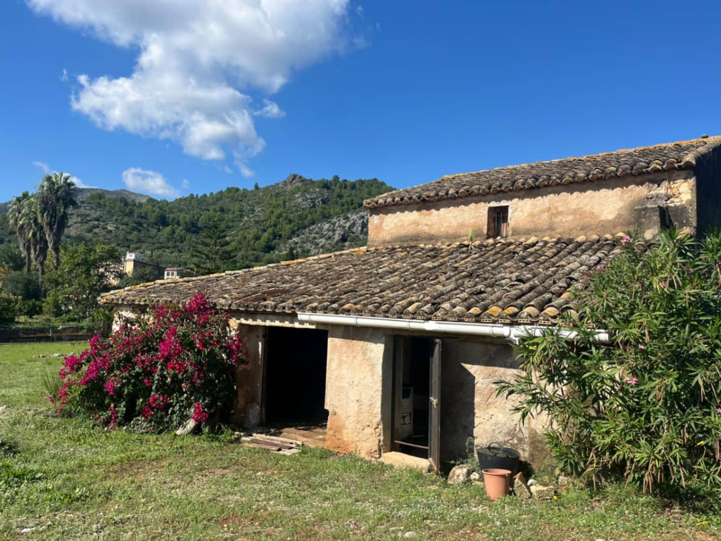 Finca/Country House for sale in Rafol de Almunia - € 220,000 (Ref: 10167271)