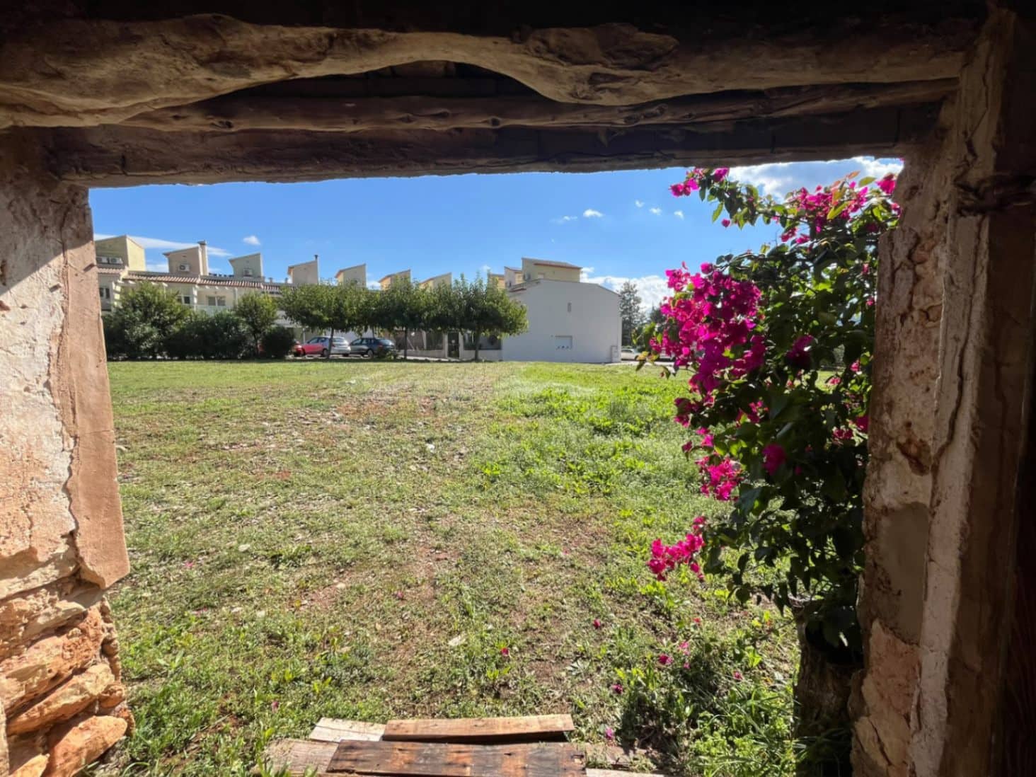 Finca/Country House for sale in Rafol de Almunia - € 220,000 (Ref: 10167271)