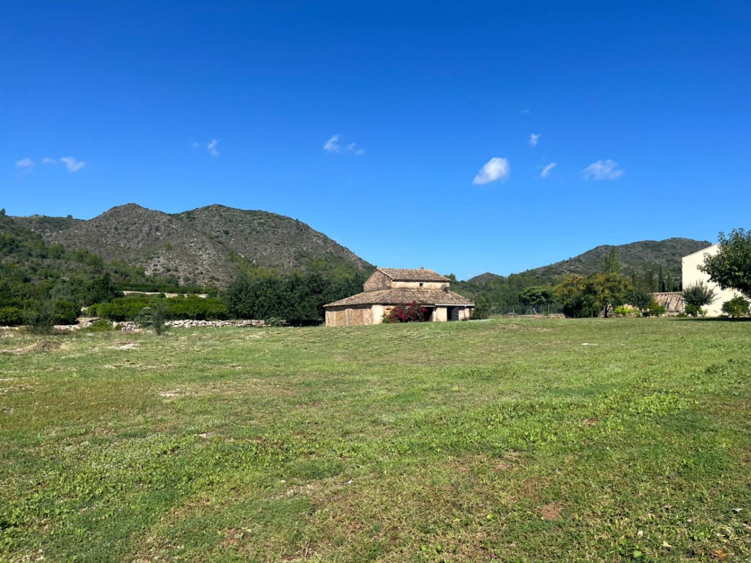 Finca/Country House for sale in Rafol de Almunia - € 220,000 (Ref: 10167271)