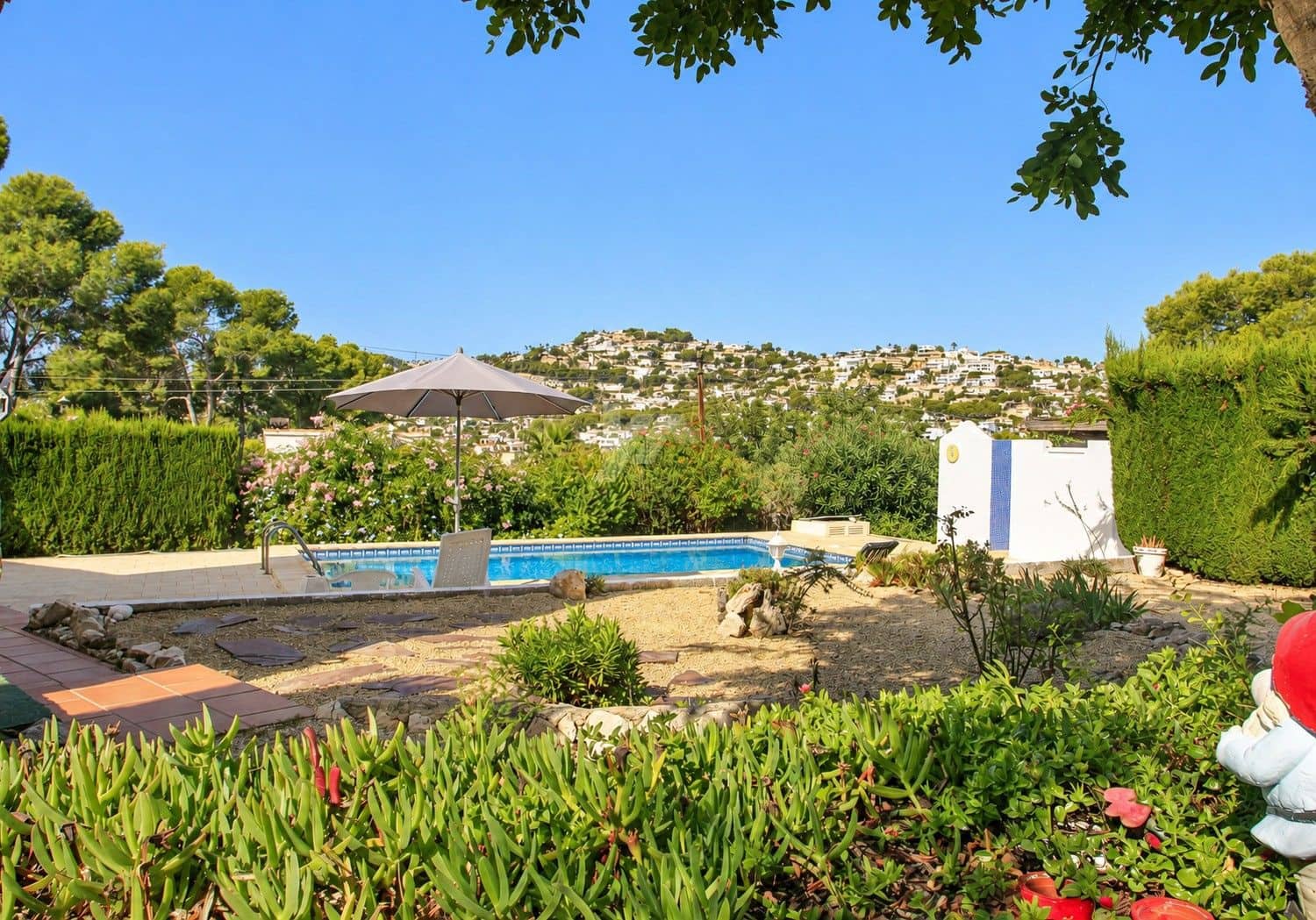 3 soveværelse Villa til salg i Moraira med swimmingpool garage - € 620.000 (Ref: 10172458)