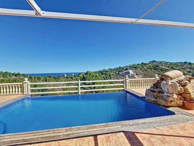 4 soverom Villa til salgs i Dénia med svømmebasseng garasje - € 775 000 (Ref: 10185896)