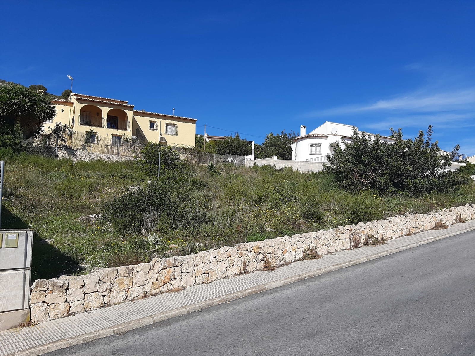 Teren niezagospodarowany na sprzedaż w Alcalali / Alcanali - 95 000 € (Ref: 5707240)