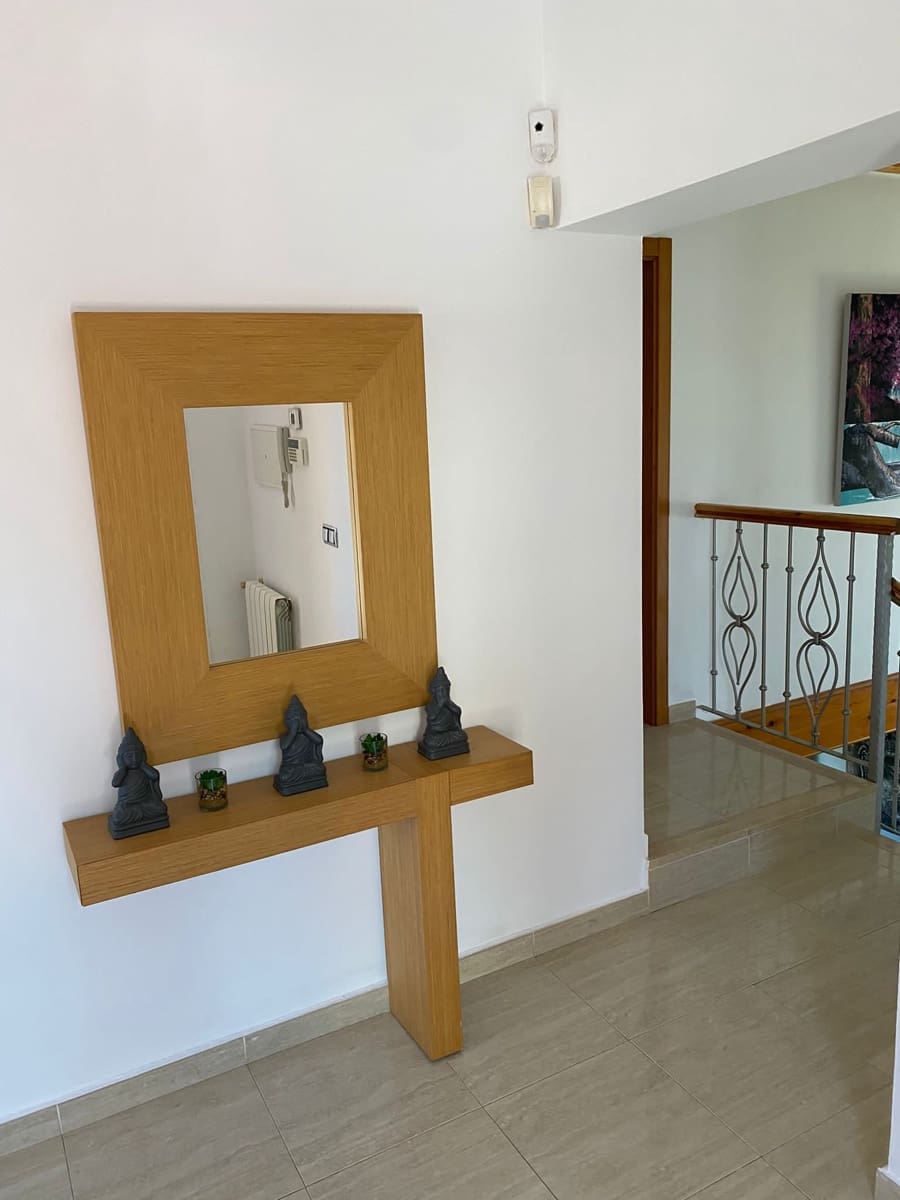 5 sypialnia Willa na sprzedaż w Orba z basenem garażem - 499 000 € (Ref: 7743132)