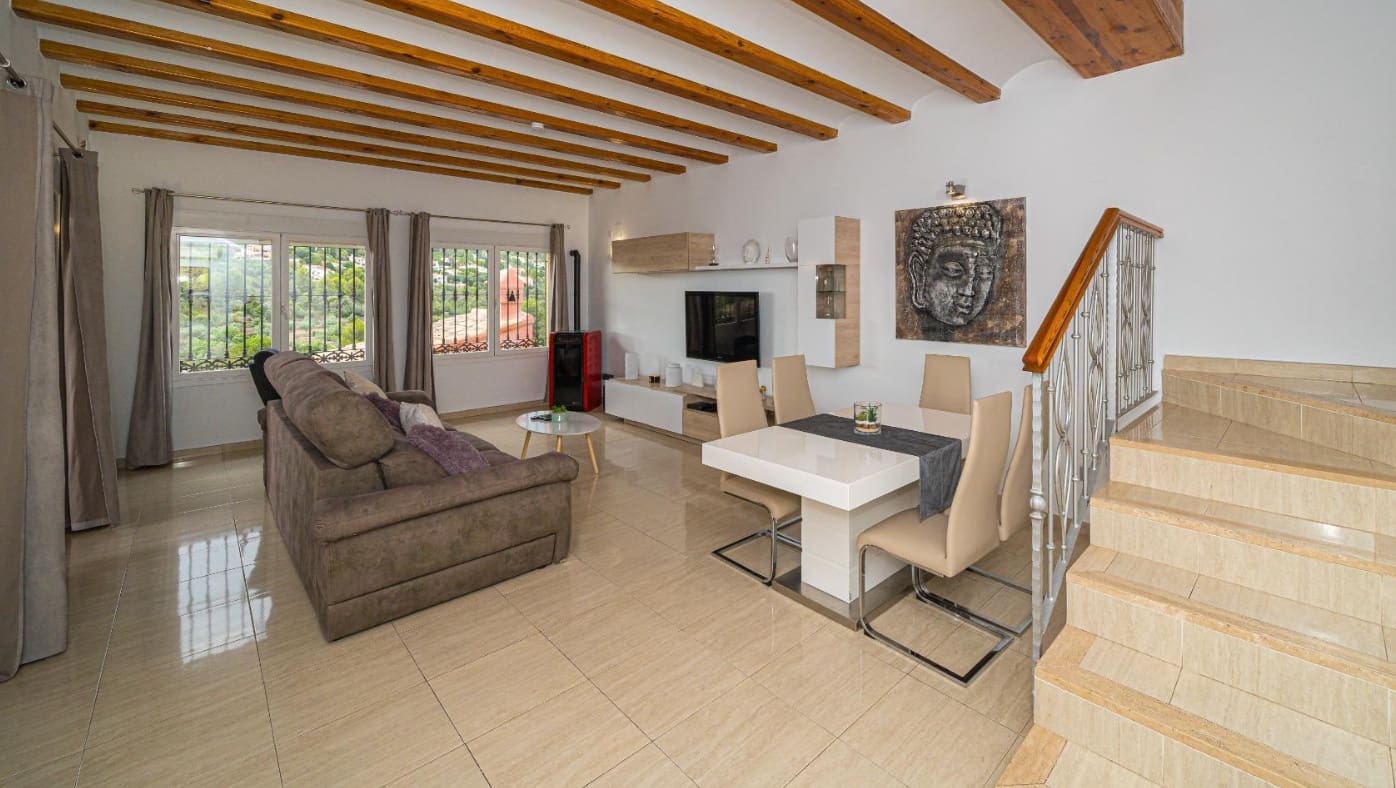 5 sypialnia Willa na sprzedaż w Orba z basenem garażem - 499 000 € (Ref: 7743132)