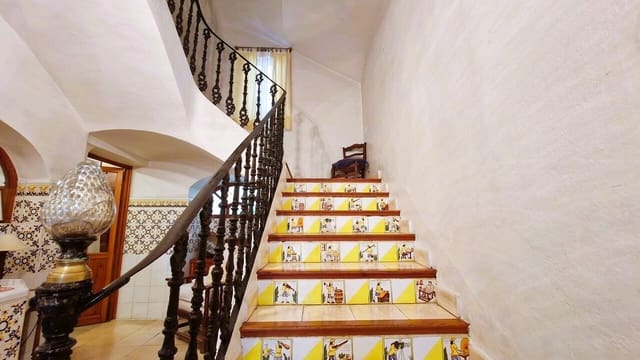 4 bedroom Townhouse for sale in Parcent - € 295,000 (Ref: 7898386)