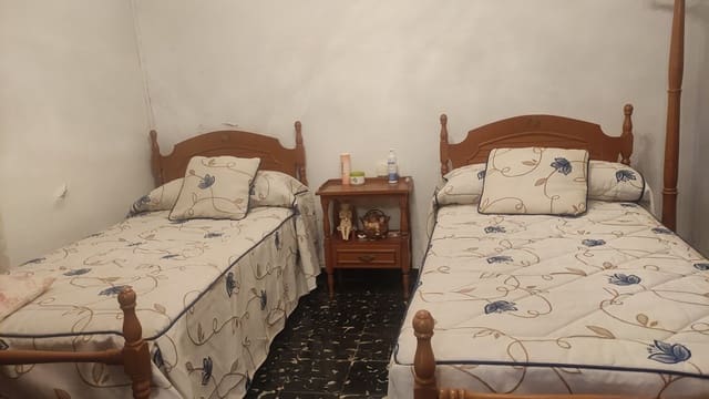 4 slaapkamer Huis te koop in Sagra - € 178.000 (Ref: 7979513)