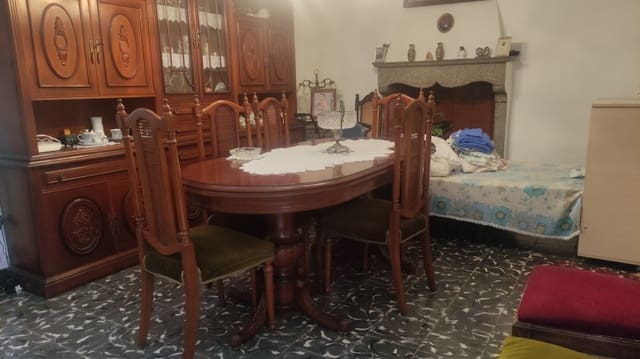 4 slaapkamer Huis te koop in Sagra - € 178.000 (Ref: 7979513)