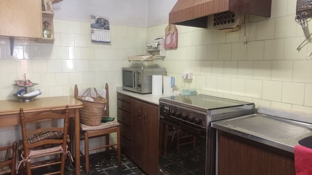 4 slaapkamer Huis te koop in Sagra - € 178.000 (Ref: 7979513)