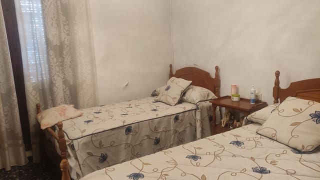 4 slaapkamer Huis te koop in Sagra - € 178.000 (Ref: 7979513)