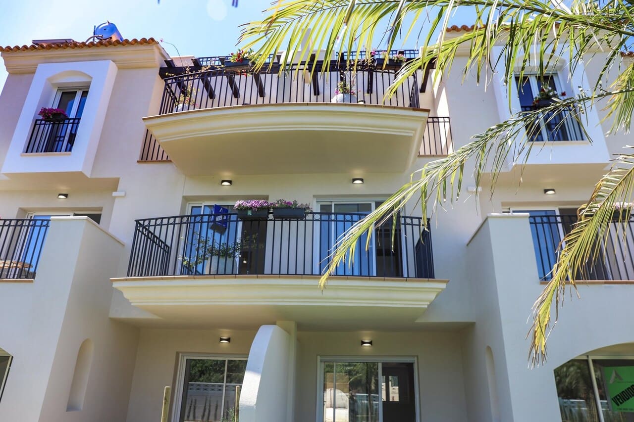 2 Zimmer Apartment zu verkaufen in Denia mit Pool - 381.000 € (Ref: 8030530)