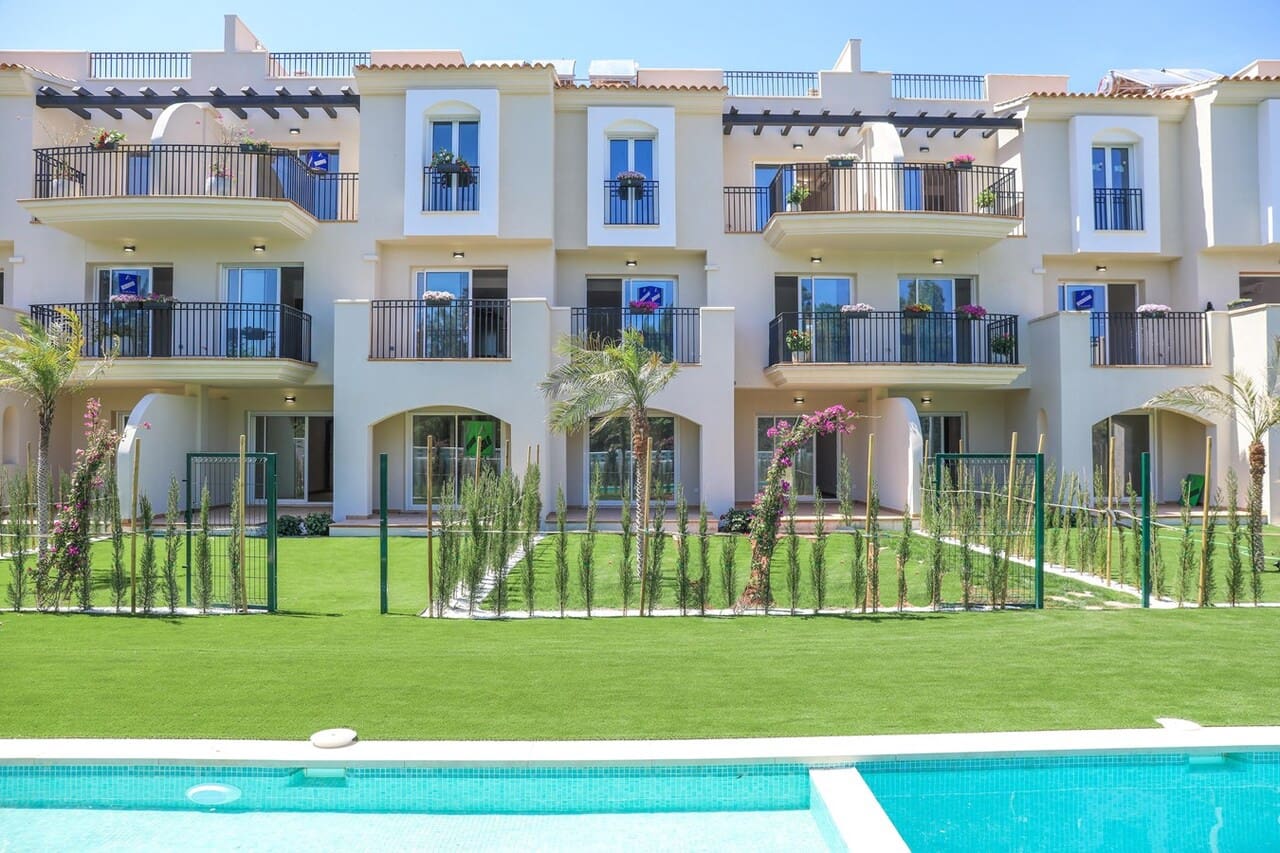 2 Zimmer Apartment zu verkaufen in Denia mit Pool - 381.000 € (Ref: 8030530)