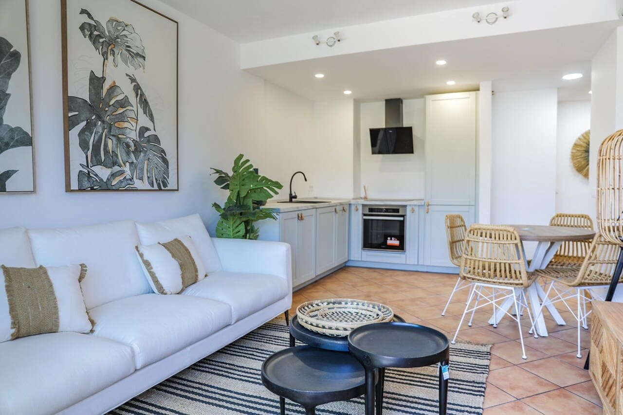 2 Zimmer Apartment zu verkaufen in Denia mit Pool - 381.000 € (Ref: 8030530)