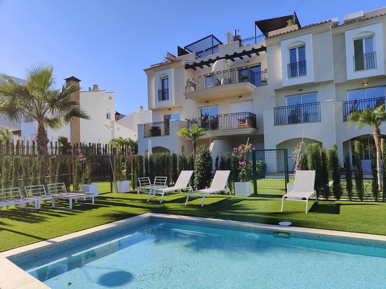 2 Zimmer Apartment zu verkaufen in Denia mit Pool - 381.000 € (Ref: 8030530)