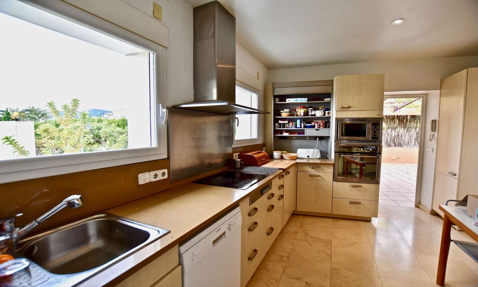 6 soveværelse Villa til salg i Javea / Xabia med swimmingpool garage - € 950.000 (Ref: 8215981)