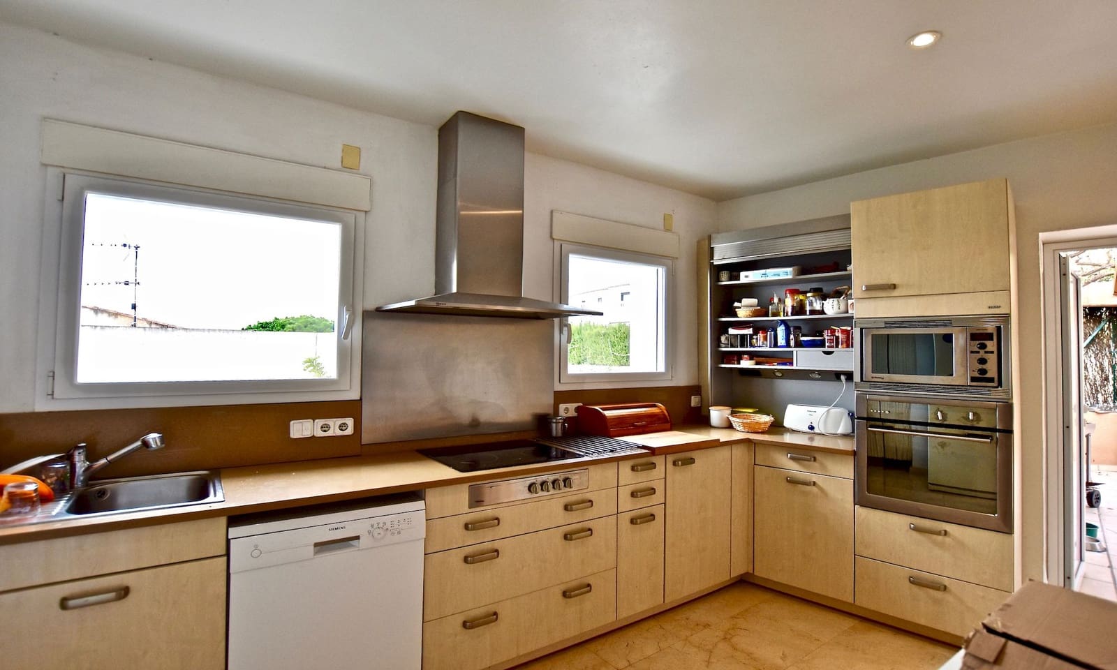 6 soveværelse Villa til salg i Javea / Xabia med swimmingpool garage - € 950.000 (Ref: 8215981)