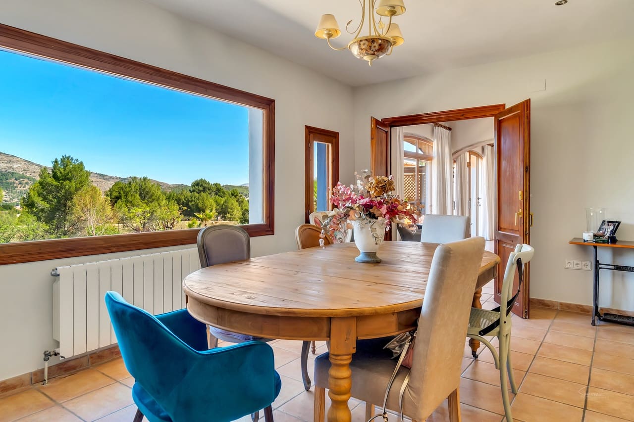 10 sypialnia Finka/Dom wiejski na sprzedaż w Jalon / Xalo z basenem - 1 115 000 € (Ref: 8296673)