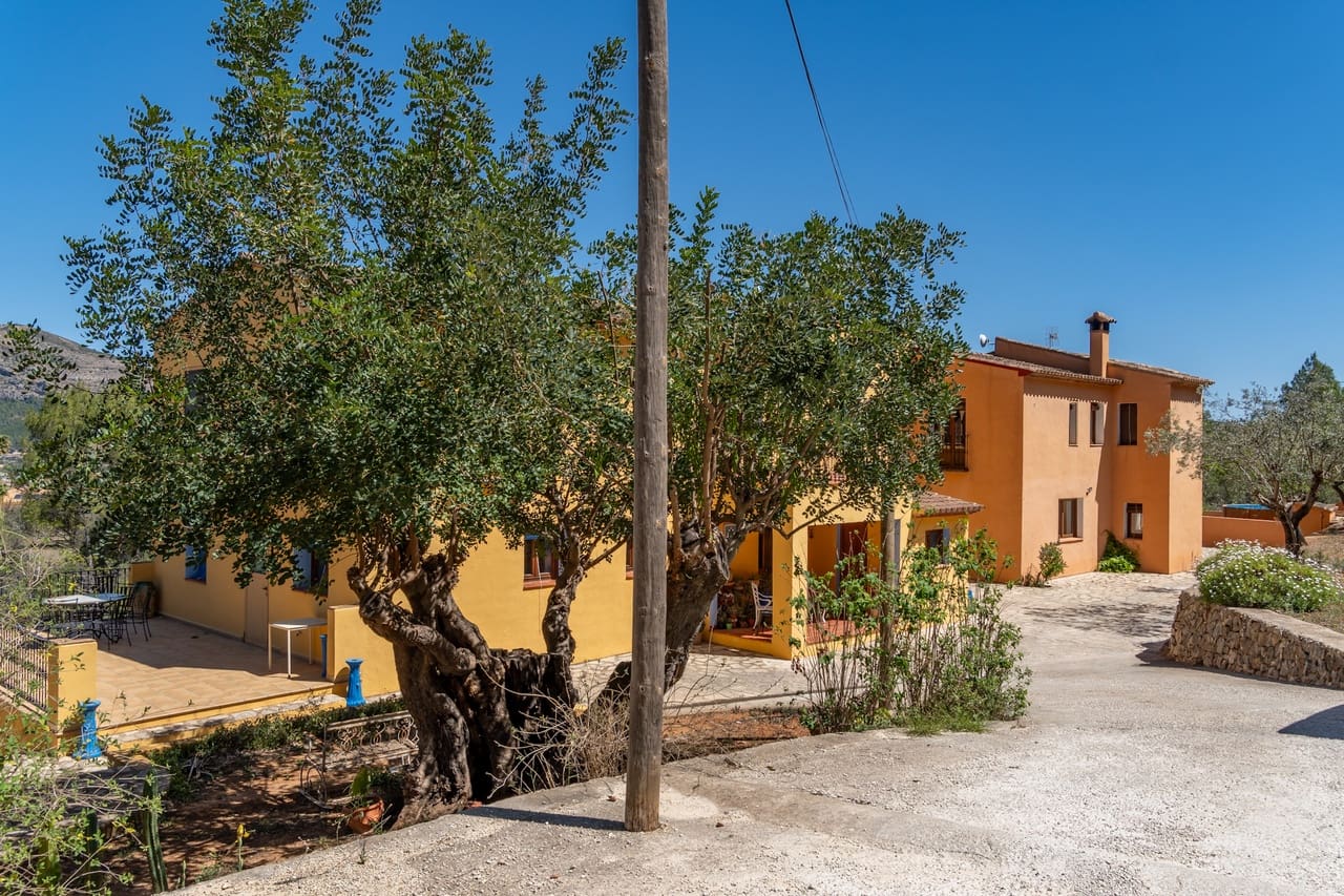 10 sypialnia Finka/Dom wiejski na sprzedaż w Jalon / Xalo z basenem - 1 115 000 € (Ref: 8296673)