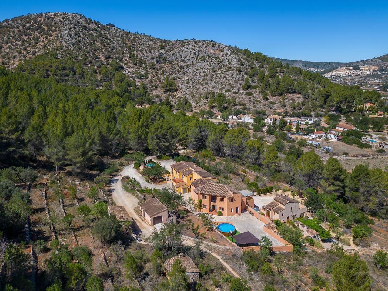 10 sypialnia Finka/Dom wiejski na sprzedaż w Jalon / Xalo z basenem - 1 115 000 € (Ref: 8296673)