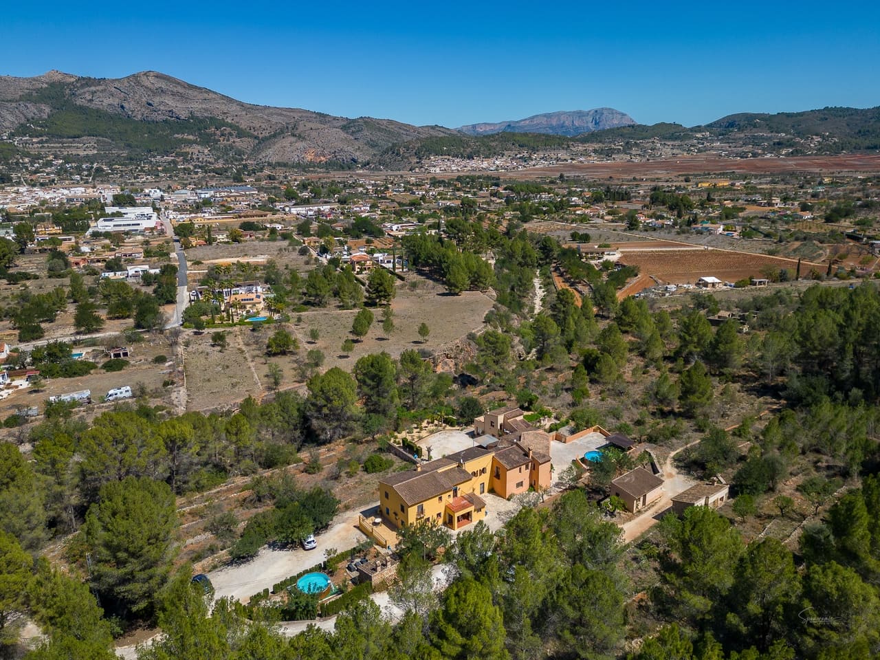 10 sypialnia Finka/Dom wiejski na sprzedaż w Jalon / Xalo z basenem - 1 115 000 € (Ref: 8296673)