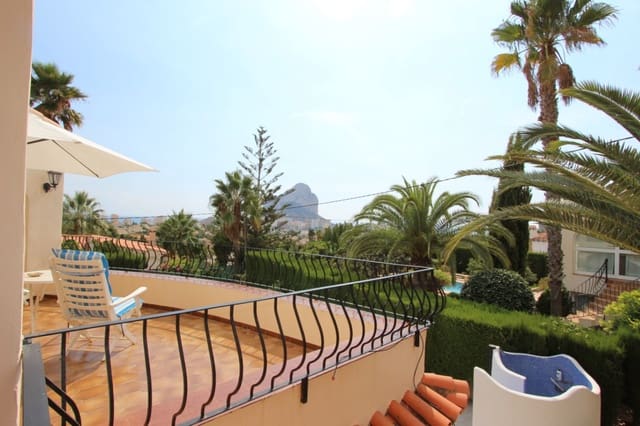 5 bedroom Villa for sale in Calpe / Calp with pool - € 825,000 (Ref: 8345769)