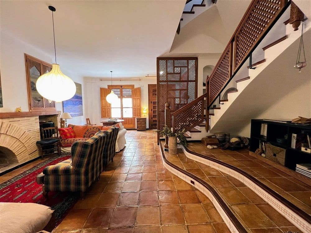 5 chambre Maison de Ville à vendre à Orba - 329 000 € (Ref: 8422313)