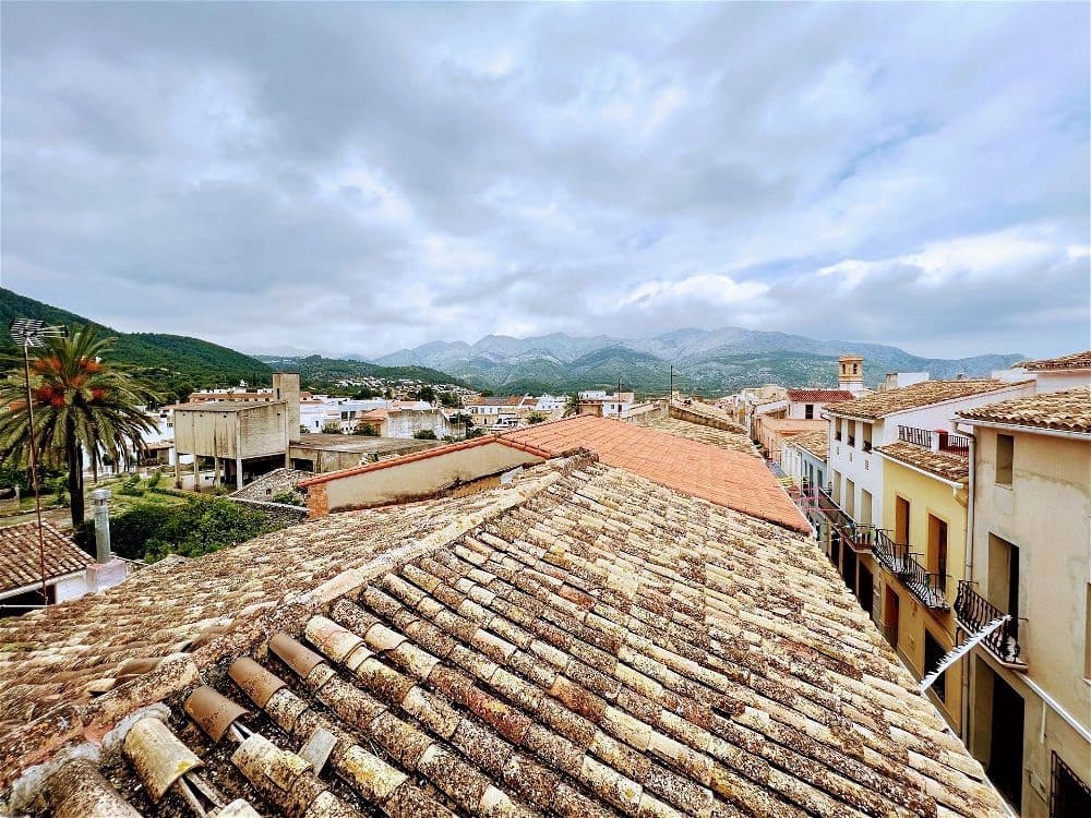 5 chambre Maison de Ville à vendre à Orba - 329 000 € (Ref: 8422313)