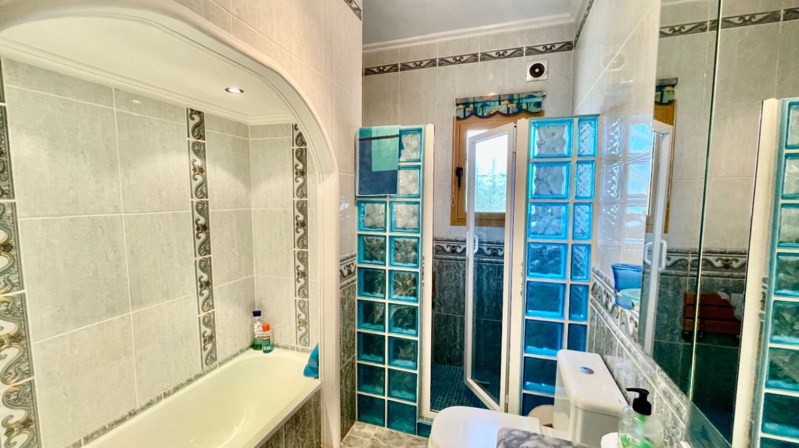 5 Zimmer Villa zu verkaufen in Parcent mit Pool - 399.950 € (Ref: 8472960)