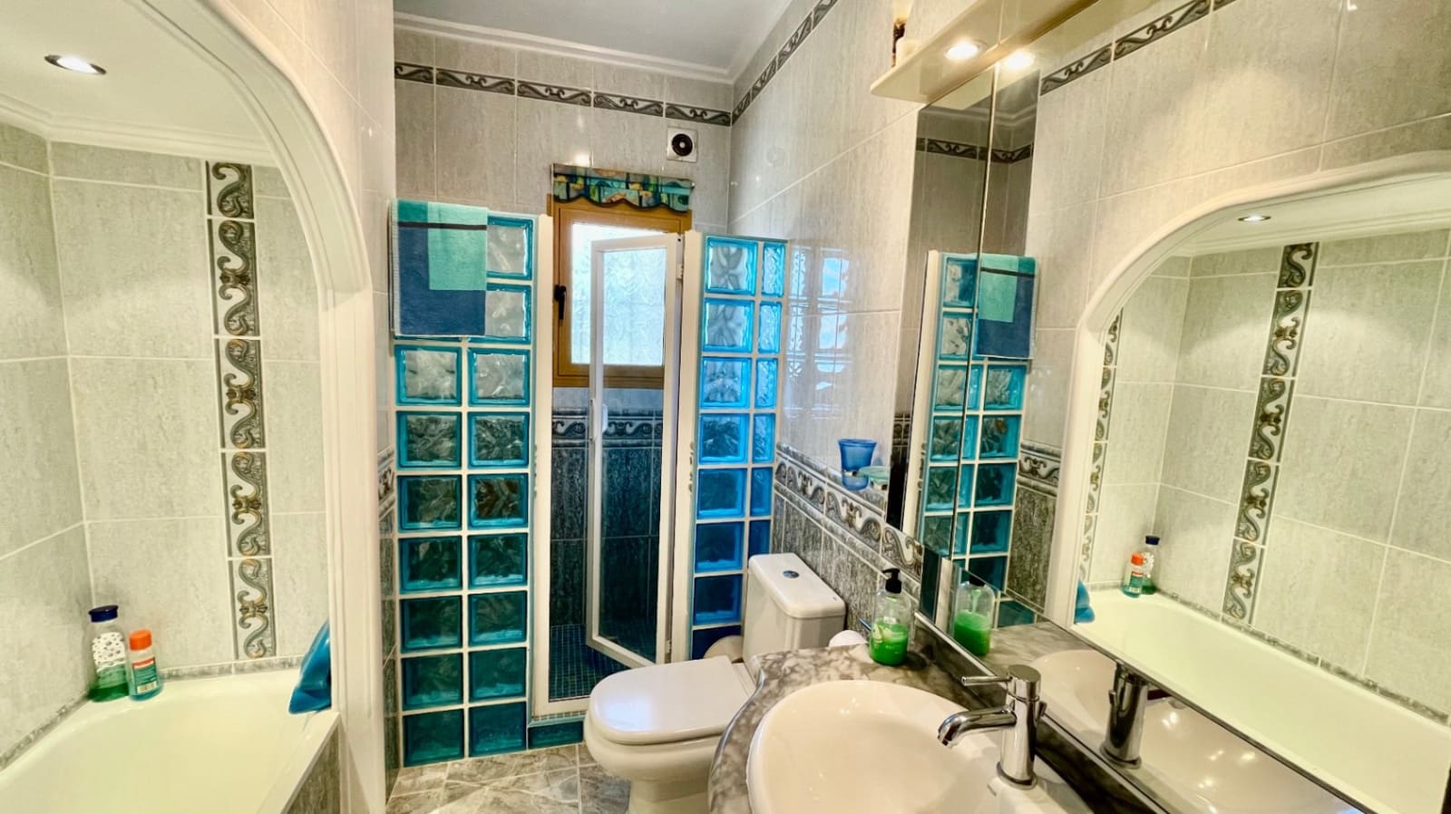 5 Zimmer Villa zu verkaufen in Parcent mit Pool - 399.950 € (Ref: 8472960)