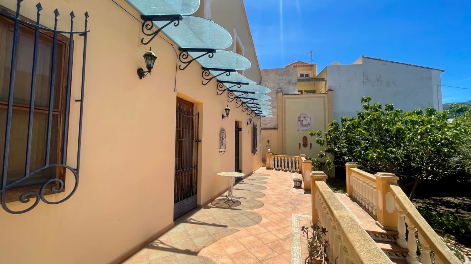 7 bedroom Townhouse for sale in Parcent - € 545,000 (Ref: 8472971)