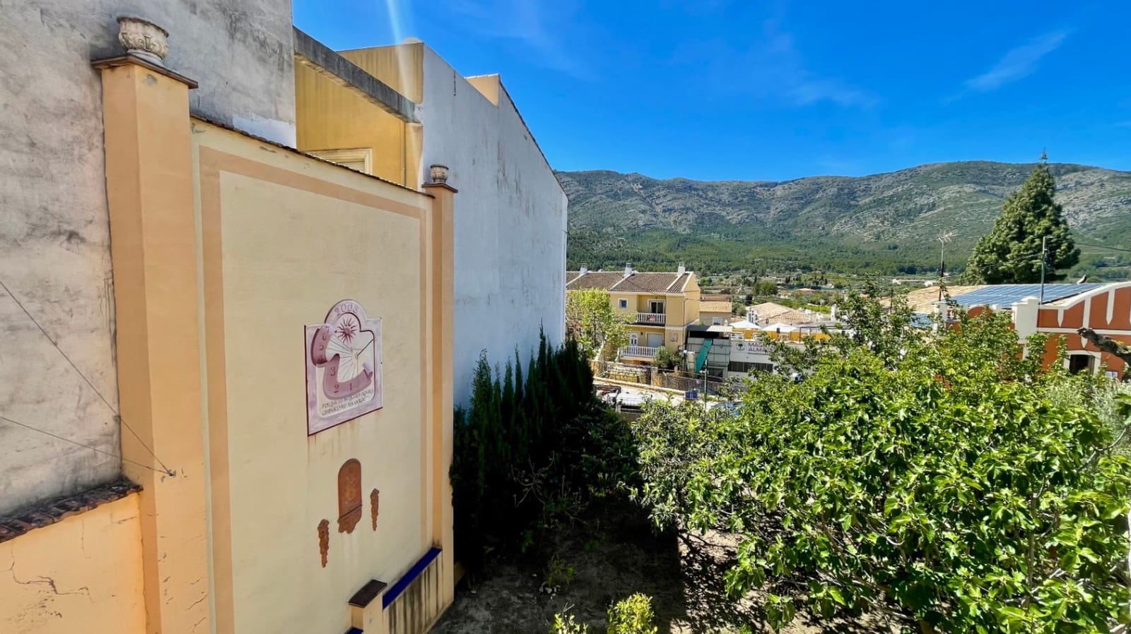 7 bedroom Townhouse for sale in Parcent - € 545,000 (Ref: 8472971)