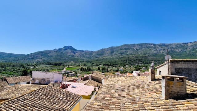 4 bedroom Townhouse for sale in Parcent - € 110,000 (Ref: 8552997)