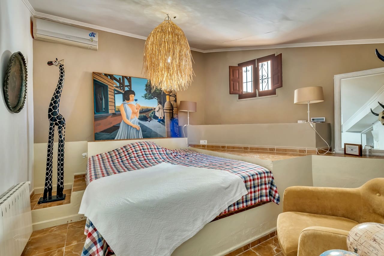 5 bedroom Villa for sale in Castell de Castells with pool - € 545,000 (Ref: 8562338)