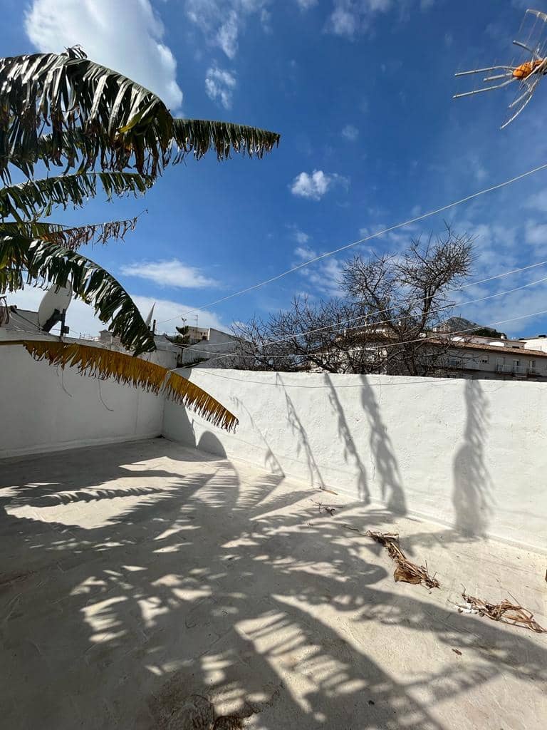 10 bedroom Townhouse for sale in Javea / Xabia - € 799,000 (Ref: 8671221)