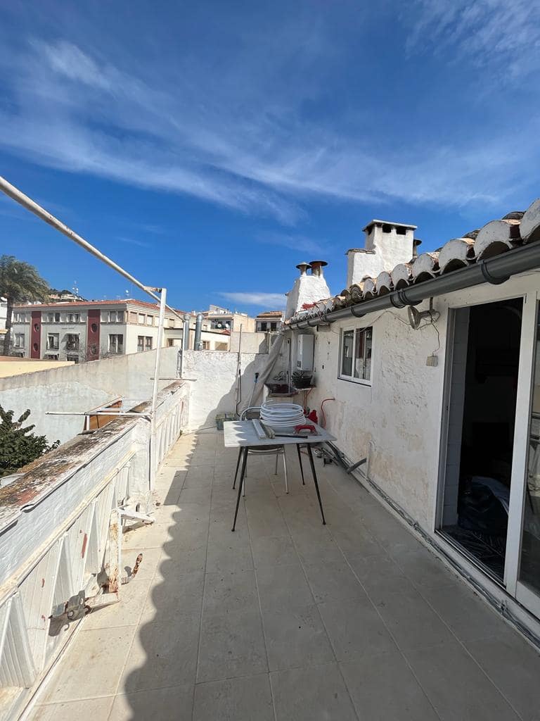 10 bedroom Townhouse for sale in Javea / Xabia - € 799,000 (Ref: 8671221)