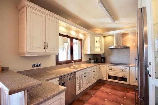 6 soverom Villa til salgs i Jalon / Xalo med svømmebasseng garasje - € 849 950 (Ref: 8671224)