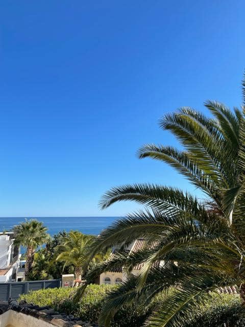 4 bedroom Villa for sale in Calpe / Calp with pool - € 950,000 (Ref: 8762326)