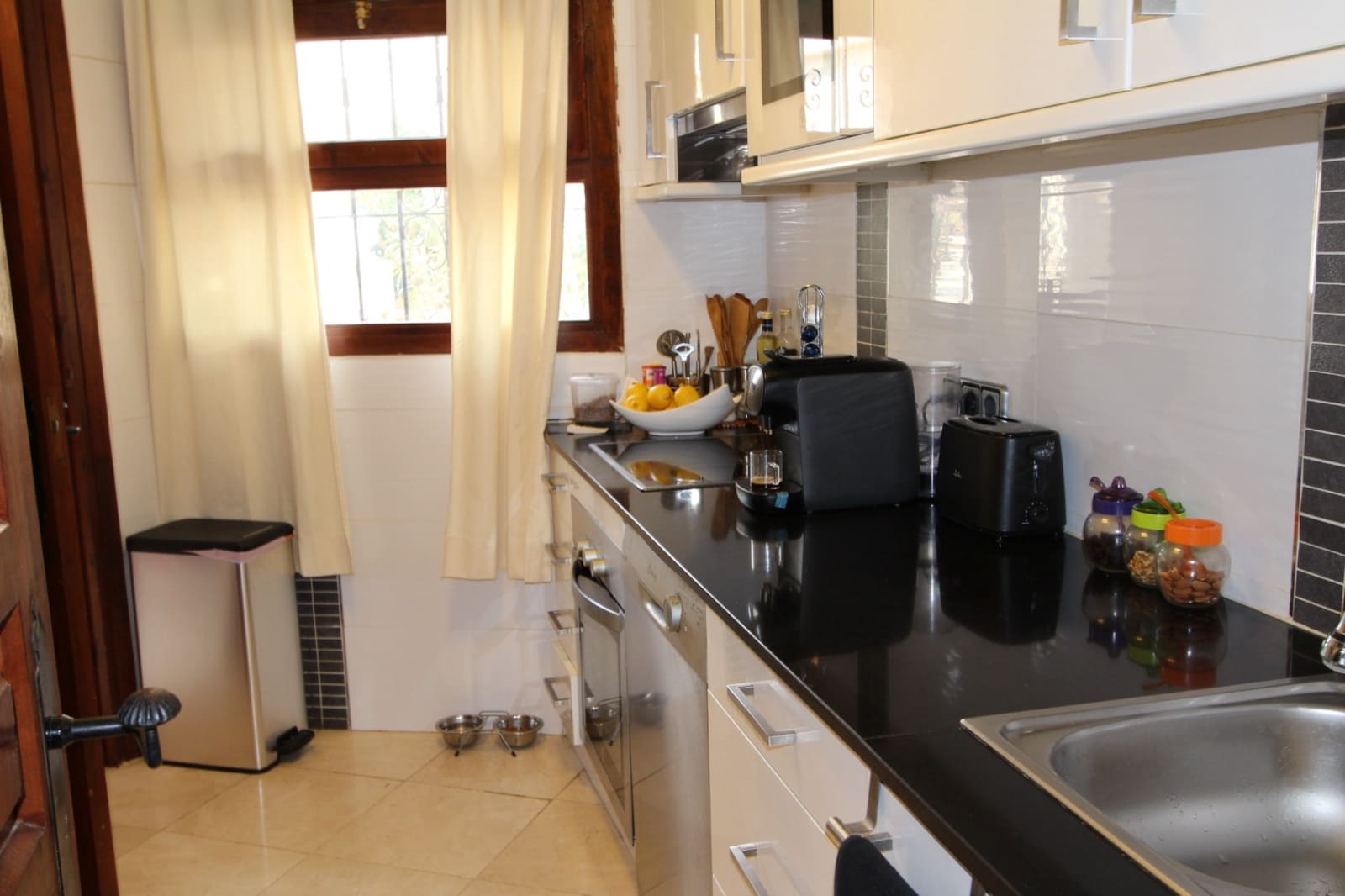 4 bedroom Villa for sale in Calpe / Calp with pool - € 950,000 (Ref: 8762326)