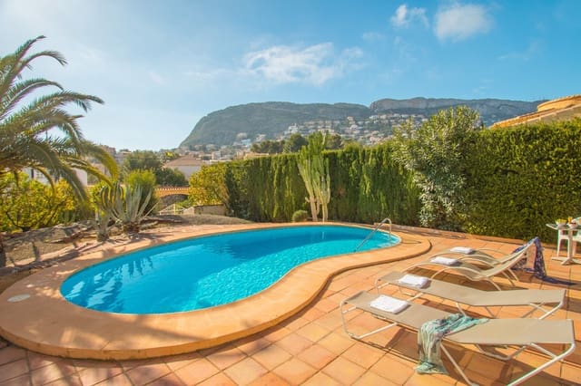 3 Zimmer Villa zu verkaufen in Calpe / Calp mit Pool - 650.000 € (Ref: 8826481)