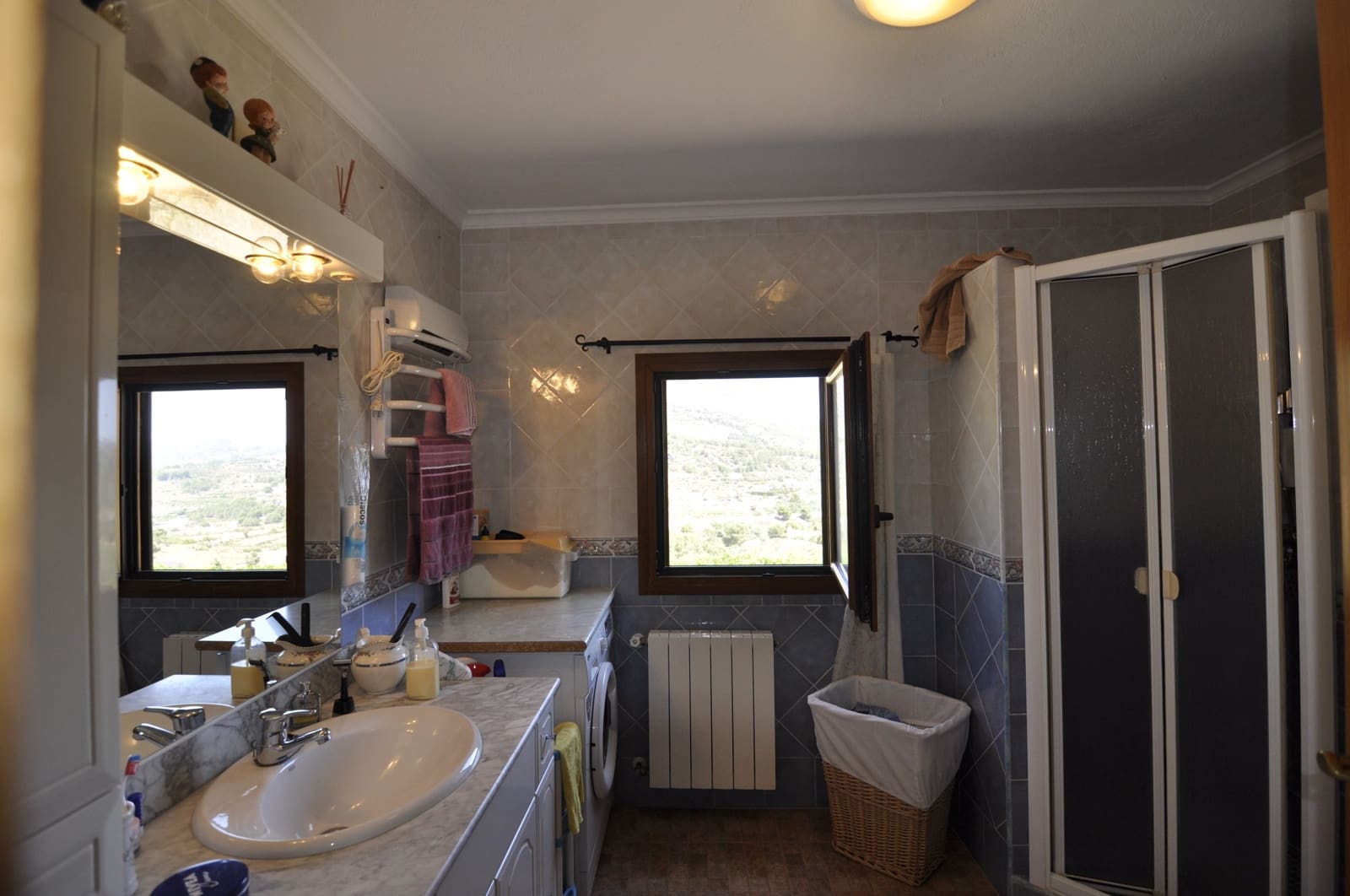 9 makuuhuone Huvila myytävänä paikassa Benissa mukana uima-altaan - 680 000 € (Ref: 8826512)