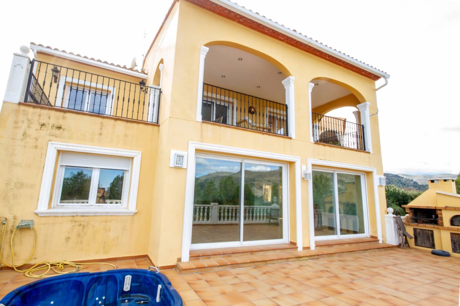 3 bedroom Villa for sale in Vall de Laguart with garage - € 375,000 (Ref: 8868176)